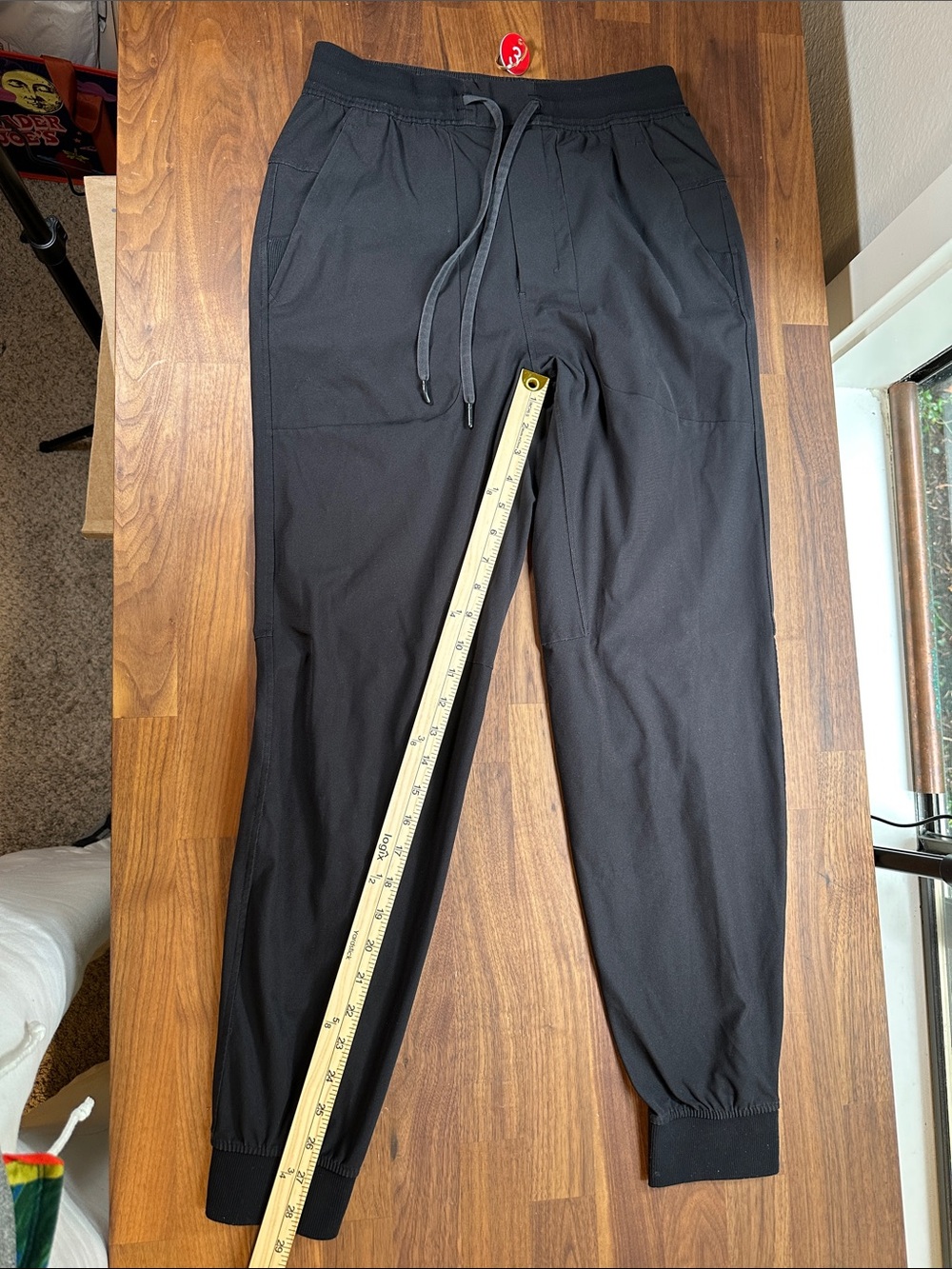 Lululemon Men’s Black Jogger Pants Drawstring Waist Tapered Leg see measurements